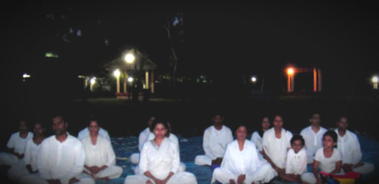 1 Morning Group Meditation at Changi Beach on 28 Nov 2010